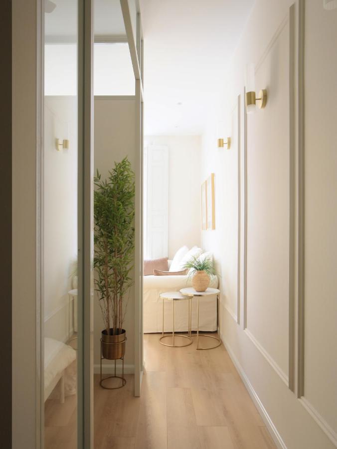 Staylish Studio Apartment In Malasana Madri Exterior foto