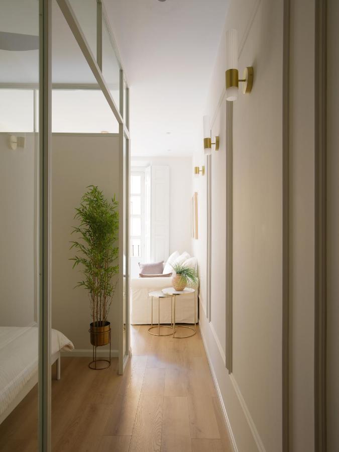 Staylish Studio Apartment In Malasana Madri Exterior foto